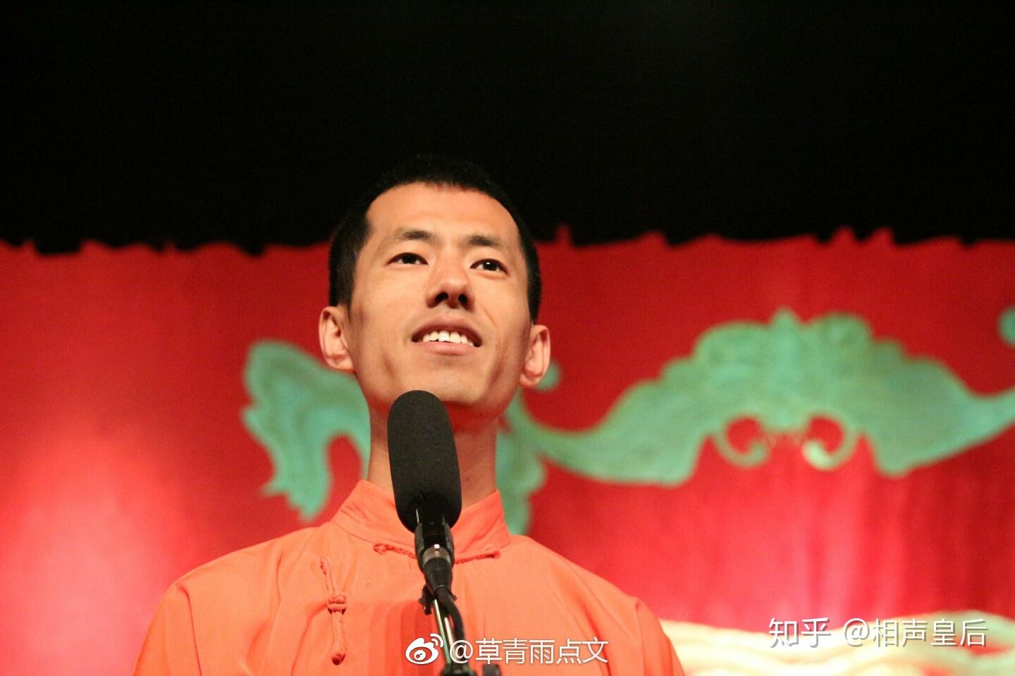 杜鹤来的骚操作是从2018年退出德云社开始的,那时候公开的说法是他