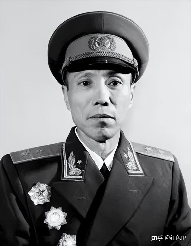 与上将军衔擦肩而过的五名开国中将