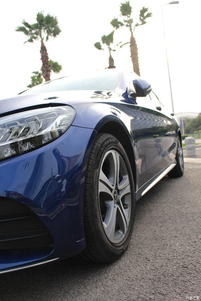 当宝石蓝遇上鹭岛蓝奔驰c260l随拍