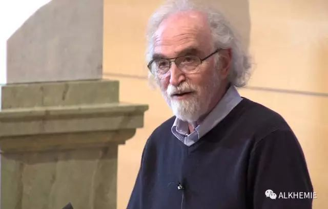 华盛顿大学生物工程系教授 gerald h pollack 博士和其他研究人员证明