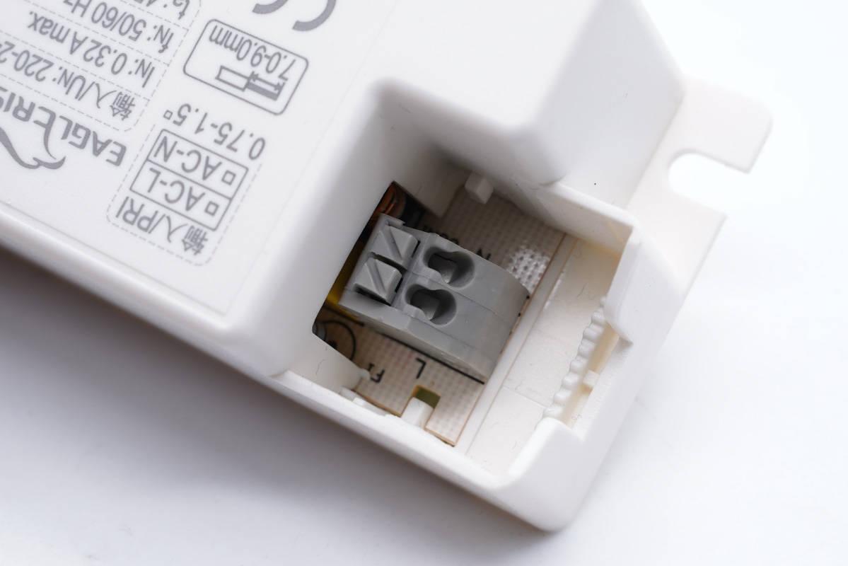 拆解报告：伊戈尔40W LED驱动电源LS-40-900 - 知乎