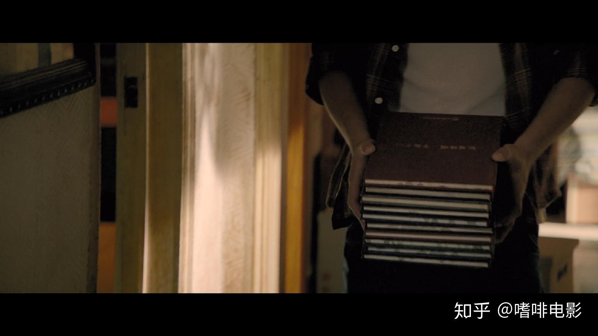 他认为最公平的是太阳,总能照到每一个人身上,只要你走出阴影,就能