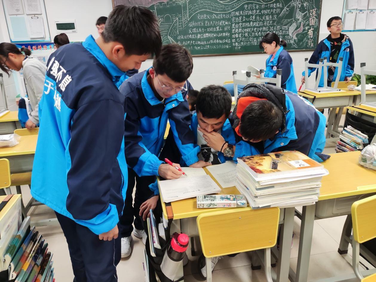 云南长水实验中学文山校区丨刻苦学习的身影是学校最美的风景线