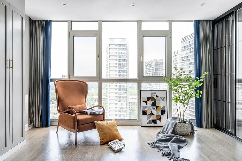 新房装修,开发商留的窗户要不要更换?