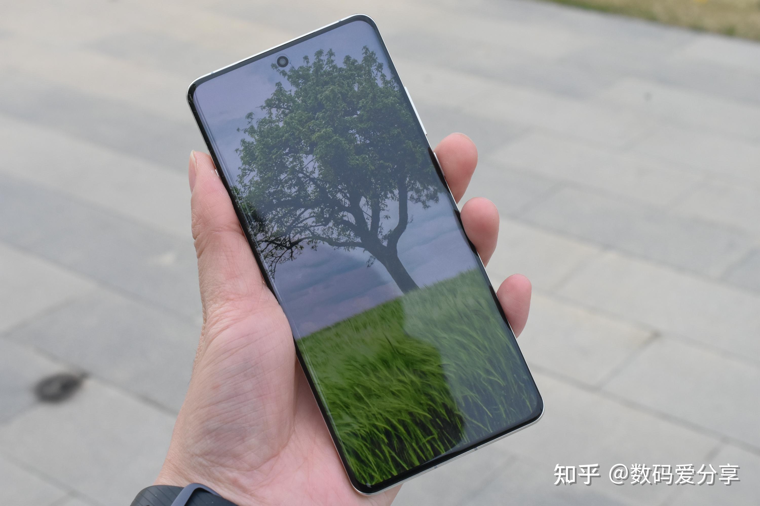 喜欢拍照的你新机不知道怎么选2024这几款年度旗舰不可错过