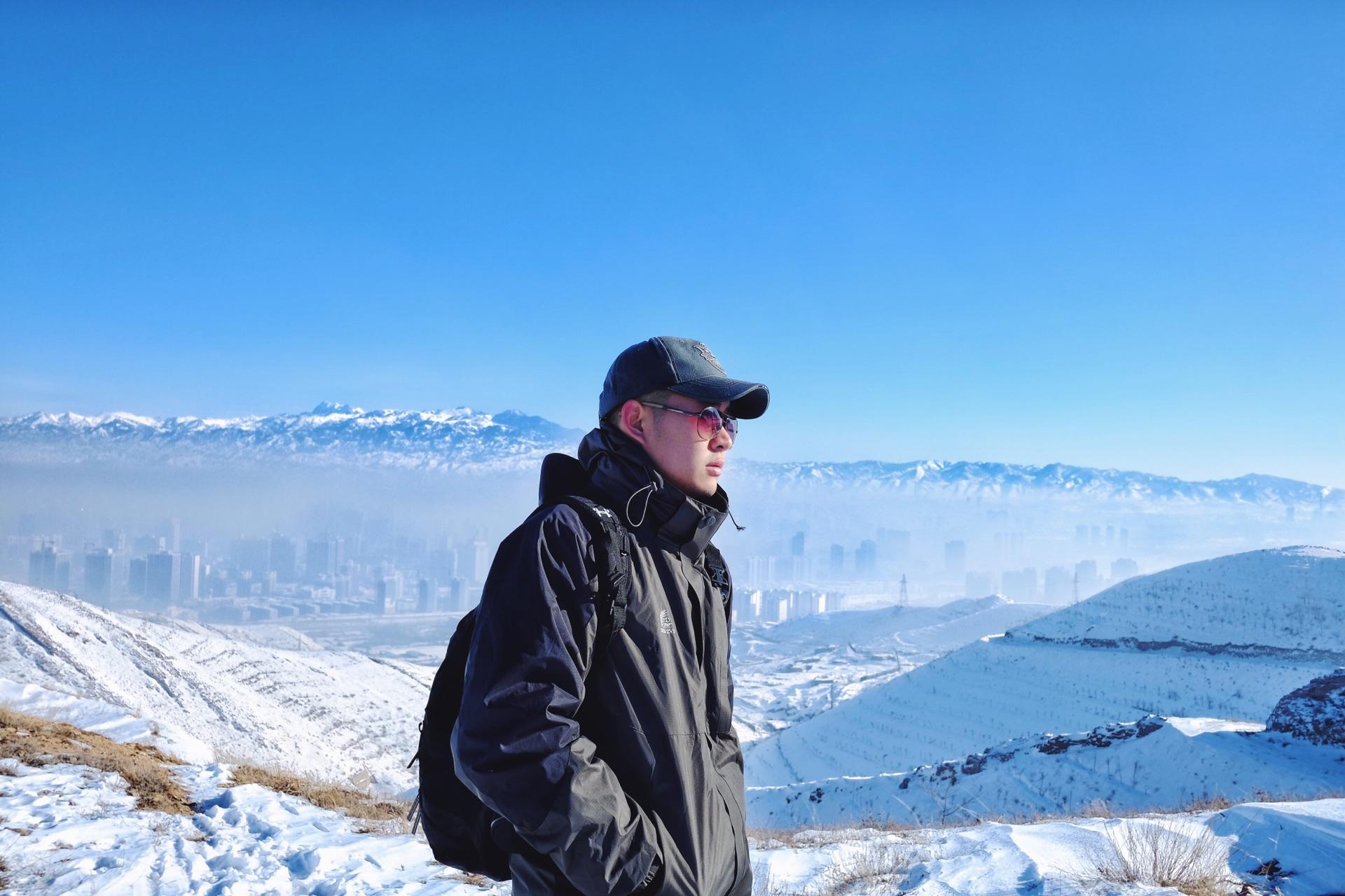 男生拍照时如何摆姿势