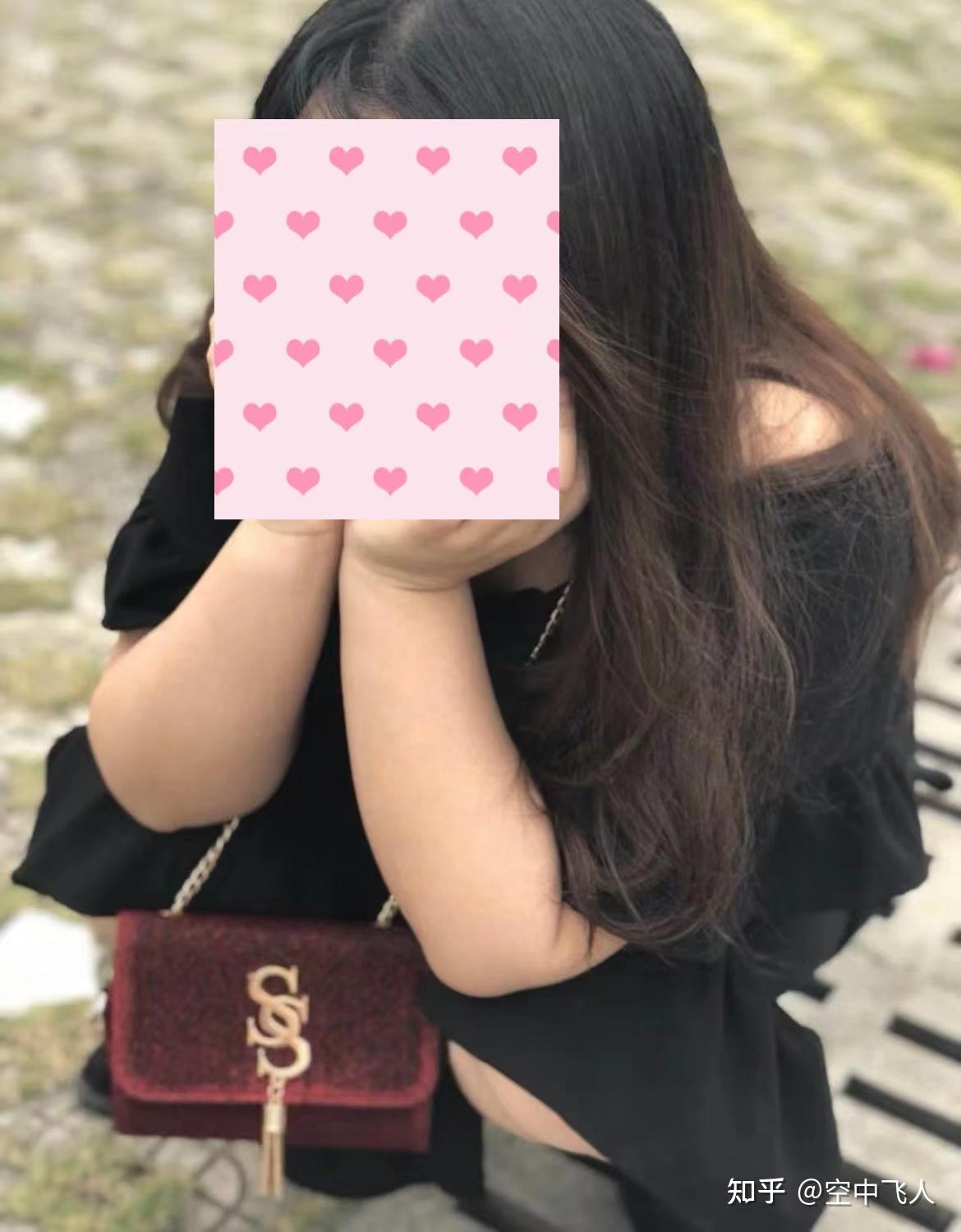 看我现在这背影,谁能想到我以前也是大胖妹.这次,终于被我扳回一局.