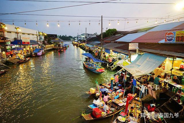 1. 安帕瓦水上市場amphawa floating market