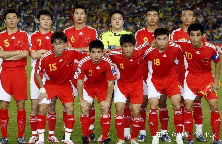 回顾七十年的历届中国男足球衣发展史，哪一款是你的最爱？ 知乎 