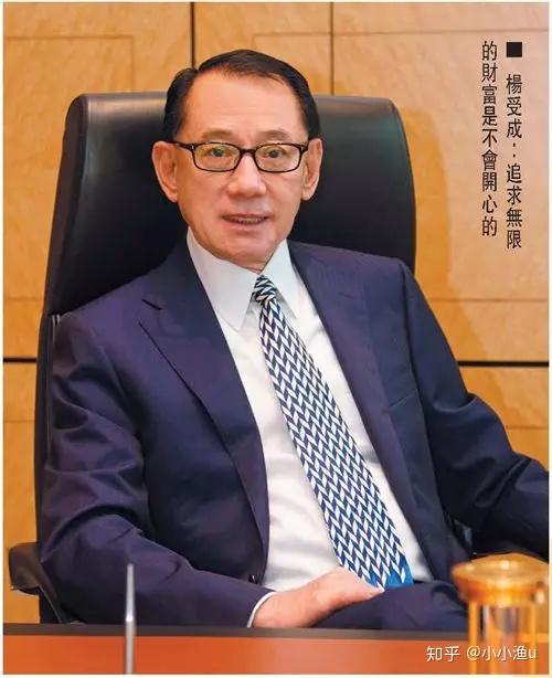 英皇经纪"一把手"霍汶希 ←点击蓝色字回顾>,今天来讲讲老板)他被称为