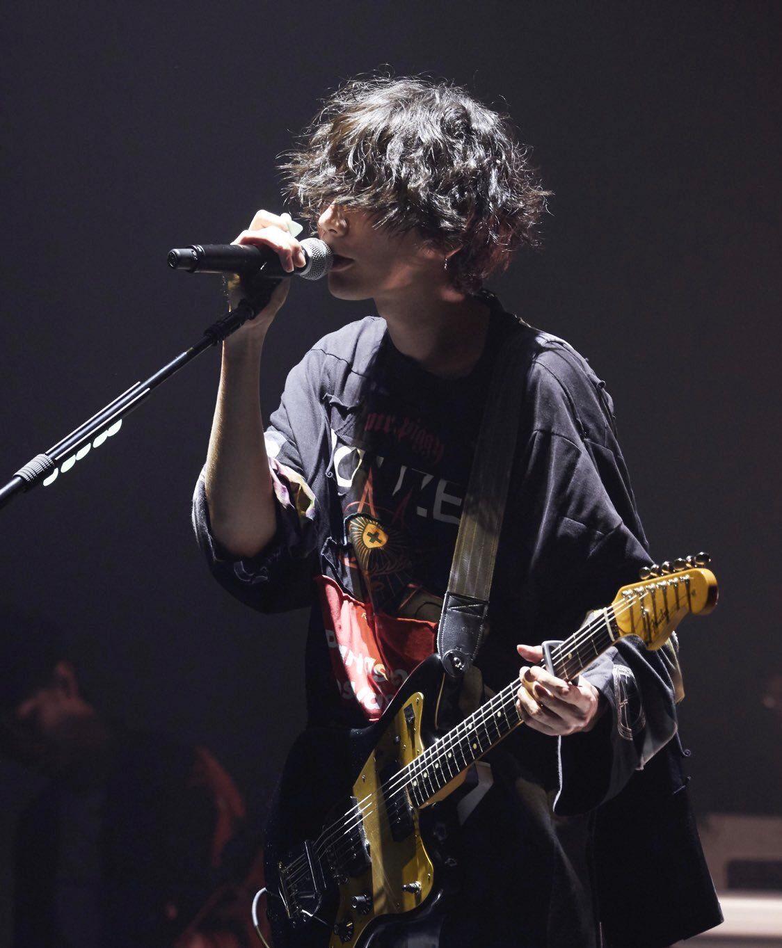 大家知道哪里有米津玄师的海报壁纸吗