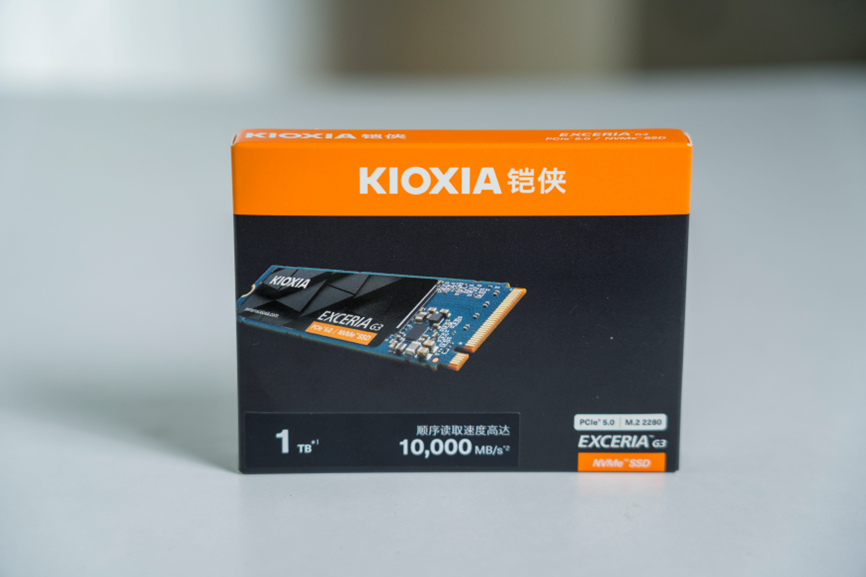 PCIe5.0固态硬盘有必要买吗?铠侠VC10实测:看看PCIe5.0固态硬盘到底快在哪?