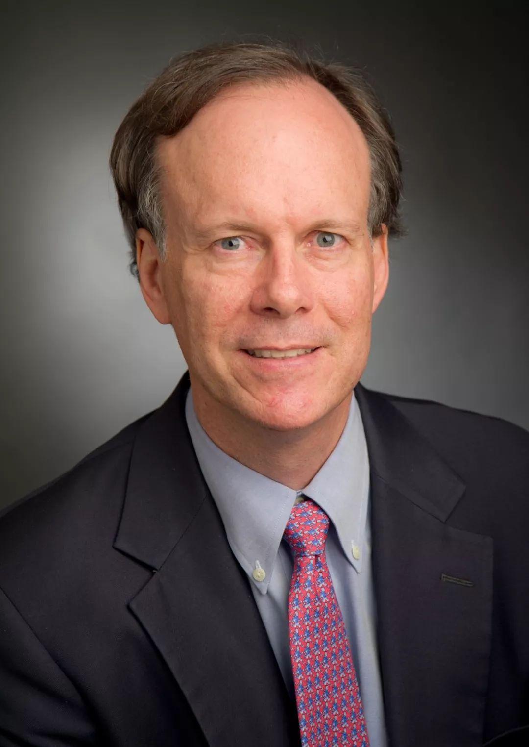 独家视频新晋诺奖得主威廉凯林获奖后挥舞双拳欢呼雀跃