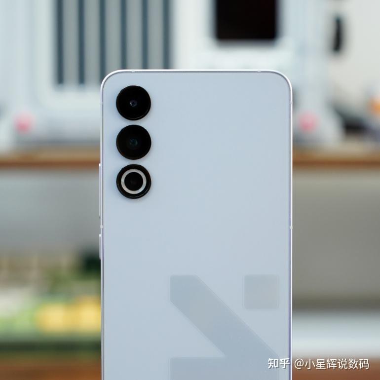 魅族21曝光2亿像素骁龙8gen3174mm下巴魅族20大降价