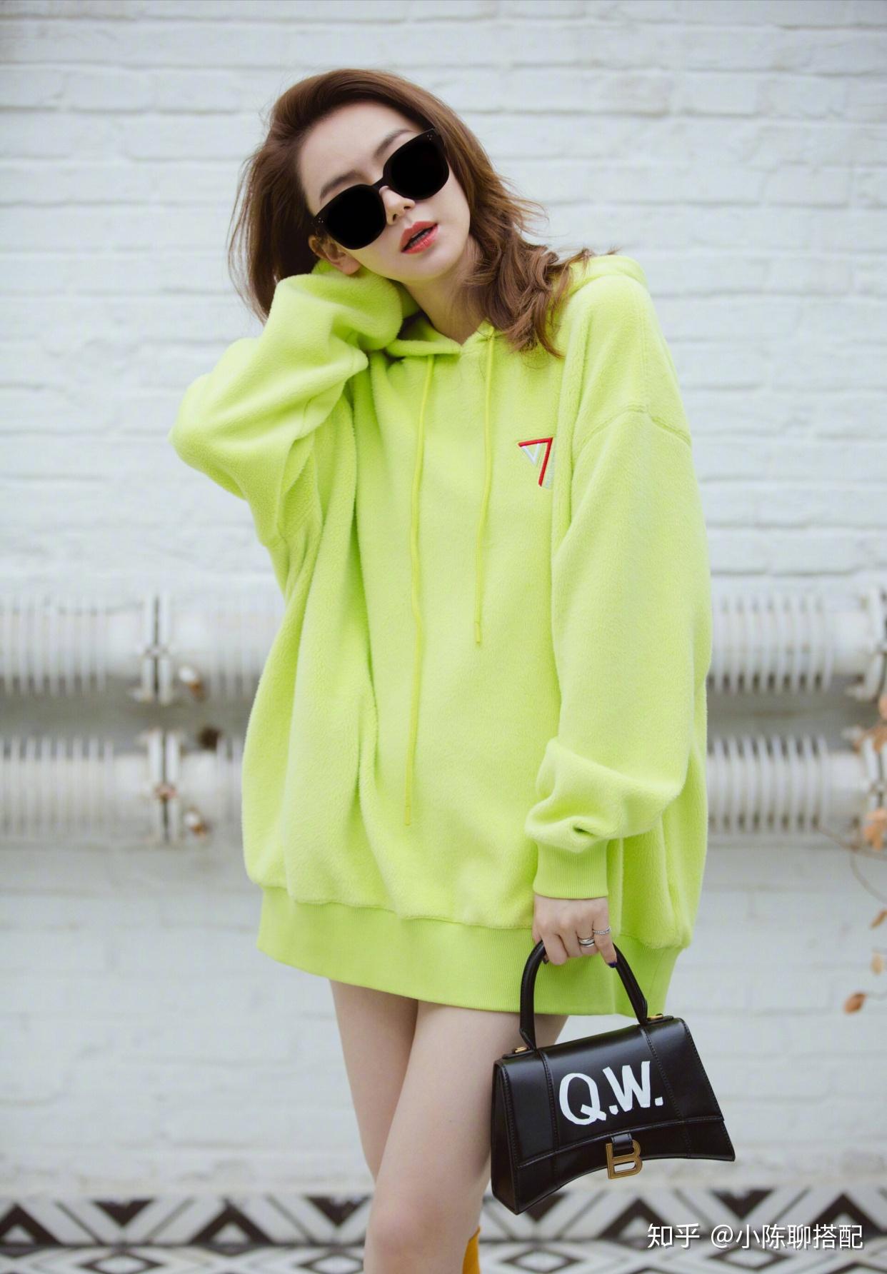 绿配粉穿搭 v2-6791e509f1c7368c1bcd26a1a4481699_r.jpg