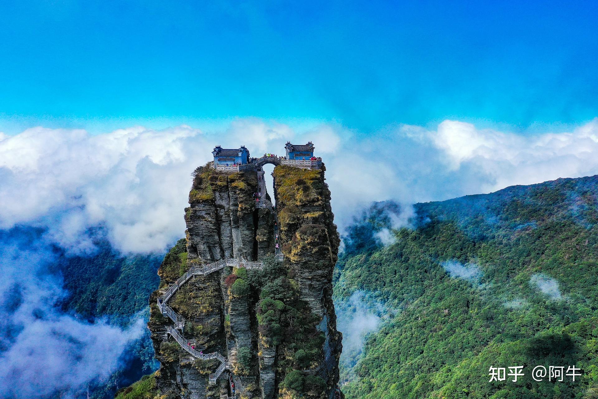 云巅之上的人间仙境梵净山地貌景观鬼斧神工神秘莫测妙趣天成