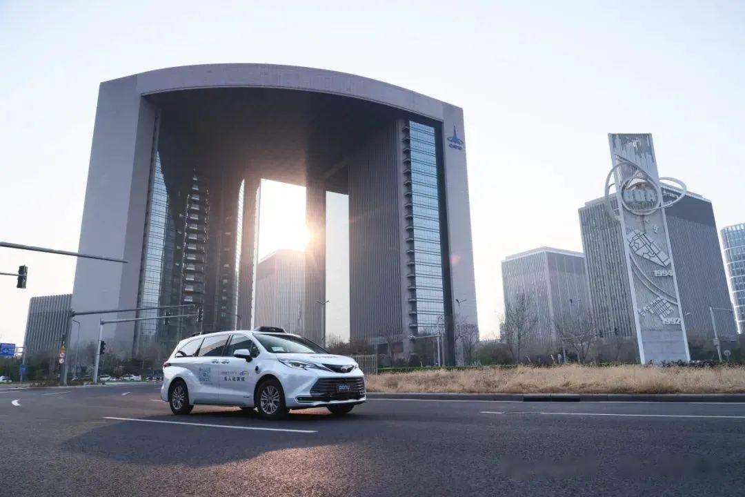 小马智行第六代自动驾驶汽车在北京开测全无人载客