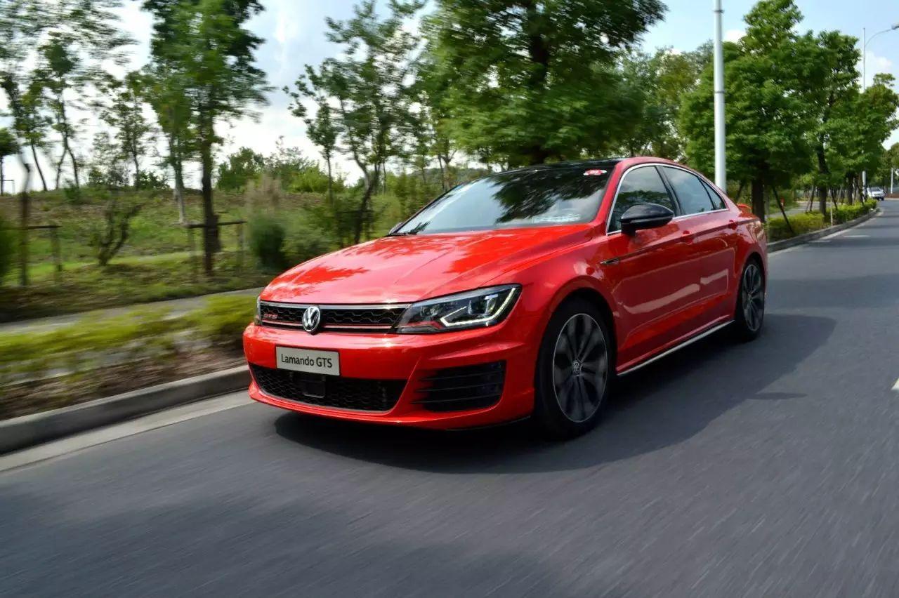 威猛试驾凌渡gts除了dcc自适应悬挂还玩辣么多选装包