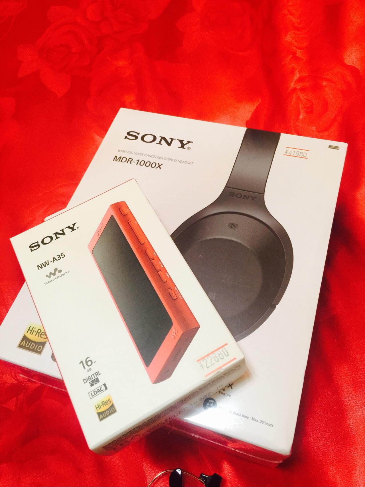 Sony 1000x耳机左边有零件声,转头或摇晃更强