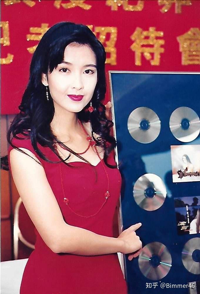 没有刘海的周慧敏是什么样的