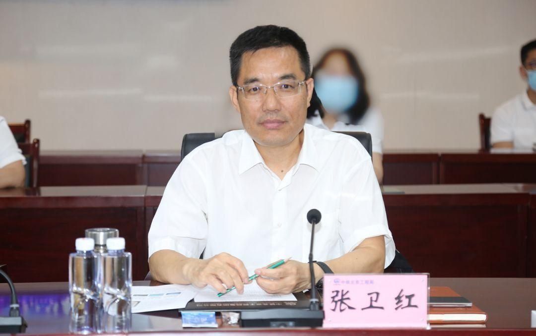 会谈中,凌耀忠介绍了中水珠江规划勘测设计有限公司的