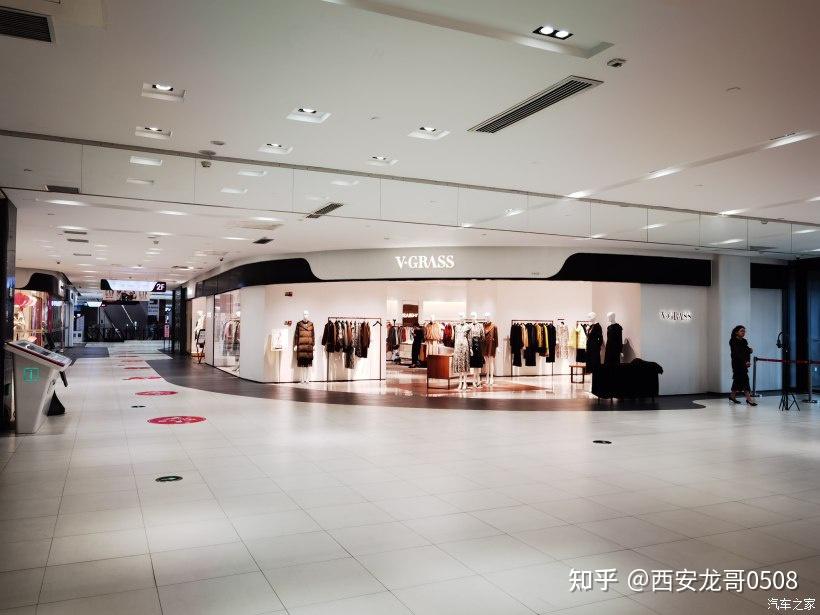开着汉ev去砂之船奥莱见到疫情影响下最萧条的商场