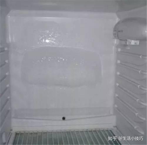 冰箱老是结冰是温度设定过低 v2-6828ebe8bbec16421cc3ed641f34fc51_r.jpg