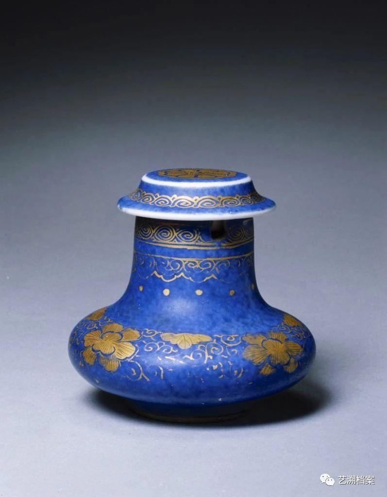 3cm洒蓝瓷亦被称为"雪花瓷",虽然在明代宣德年间就已经出现,但真正