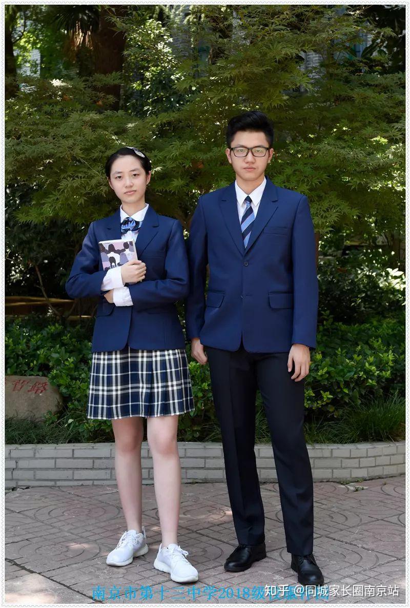 现在的校服都这么美了吗快来看看南京这所学校学生的创意设计