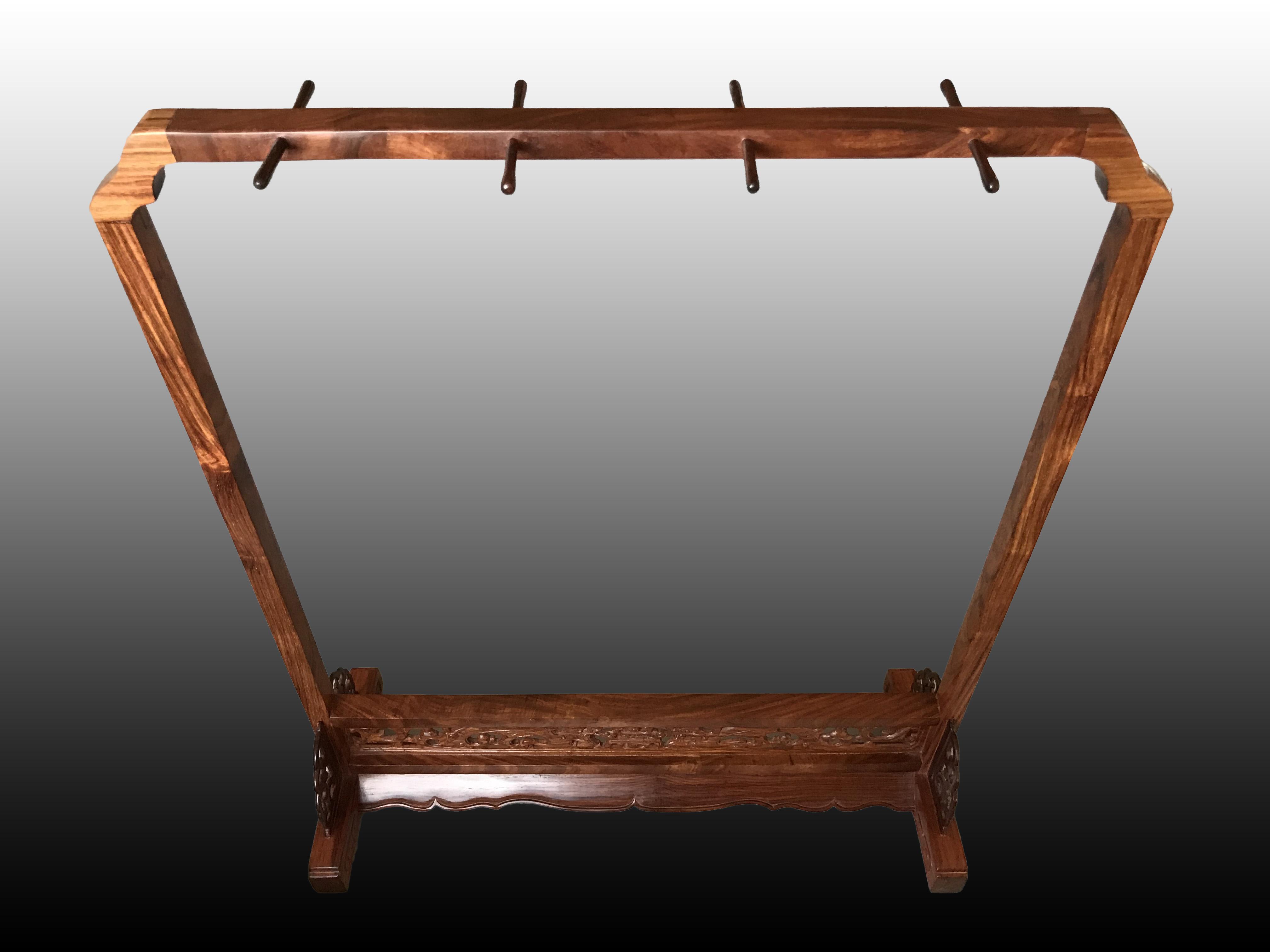 淘得一副框架料配以相近辅材海南黄花梨笔架设计出炉