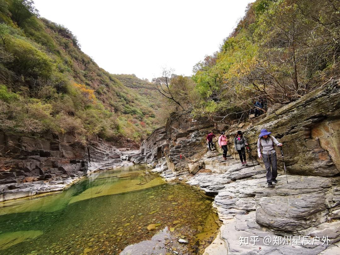 郑州户外爬山赏秋青龙山 - 知乎