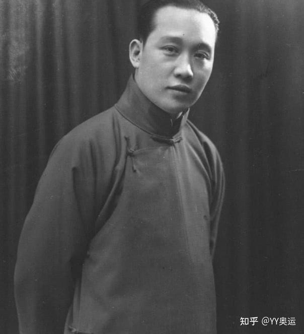 黄金荣被绑绑匪要50根金条儿媳妇只给49根事后才知有多高明