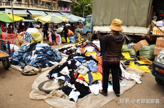 摆地摊卖什么服装比较赚钱服装批发行业的潜规则