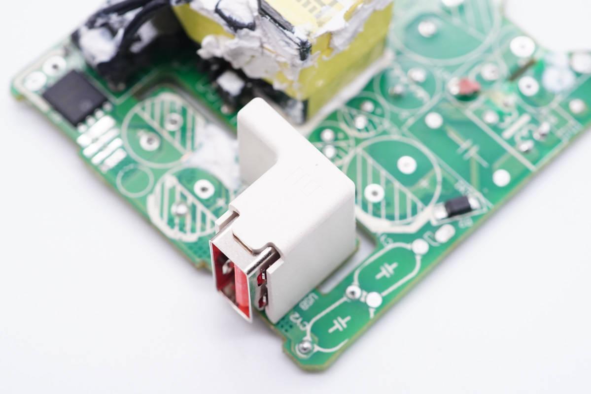 拆解报告:小米11 Pro/Ultra标配67W快充充电器  第50张 拆解报告:小米11 Pro/Ultra标配67W快充充电器  第50张