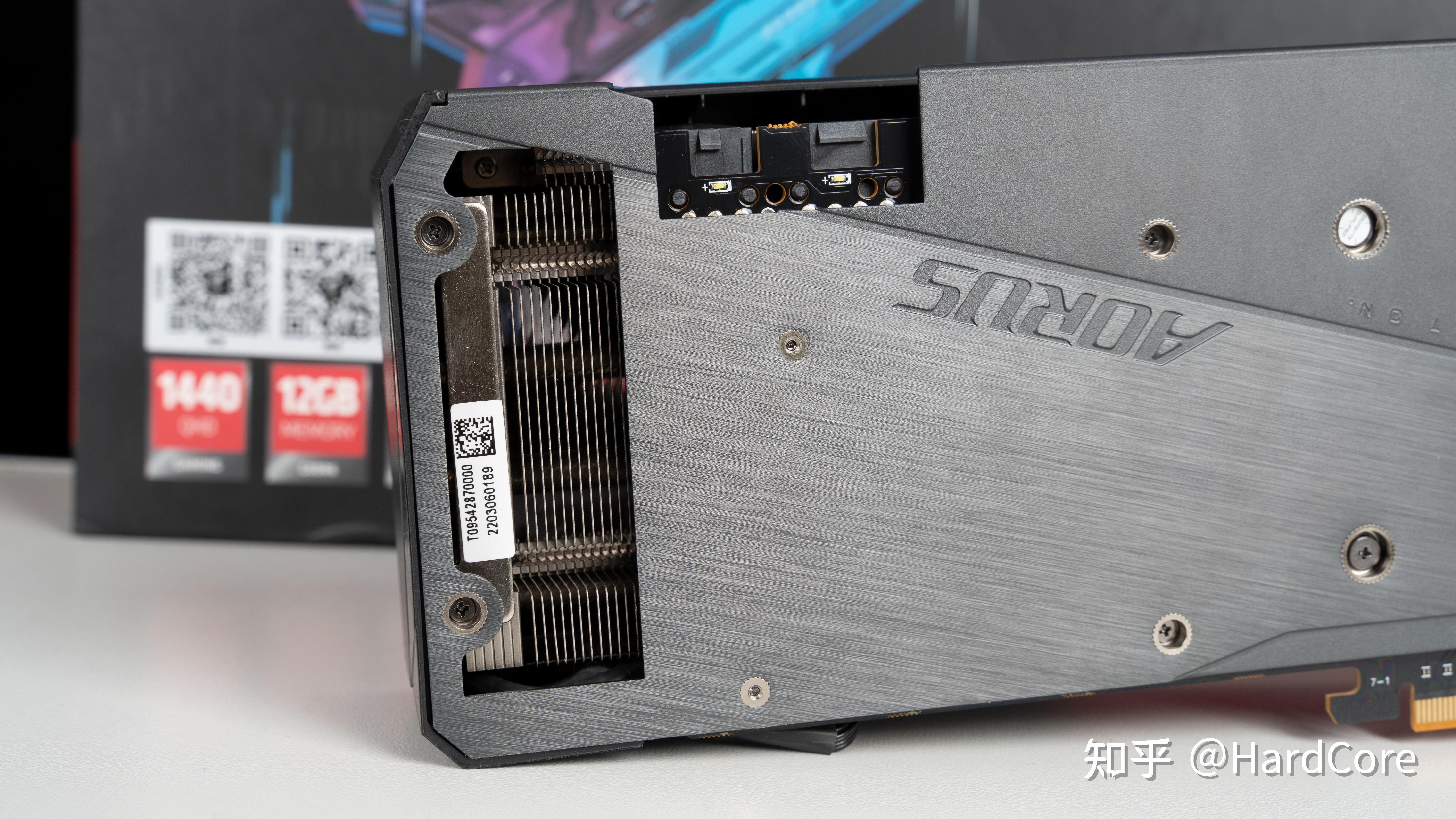 技嘉aorusrx6750xt小雕elite12g评测集颜值和性能于一身的中高端显卡