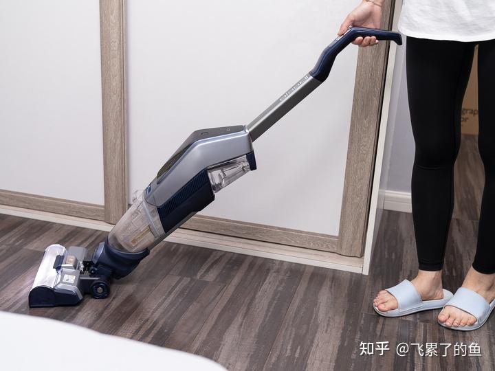 人体工学是智商税嘛？洗地机加入人体工学如何评价？更灵、更净、更轻，再进化的友望天鹅洗地机像吸尘器一样轻便、好用了！