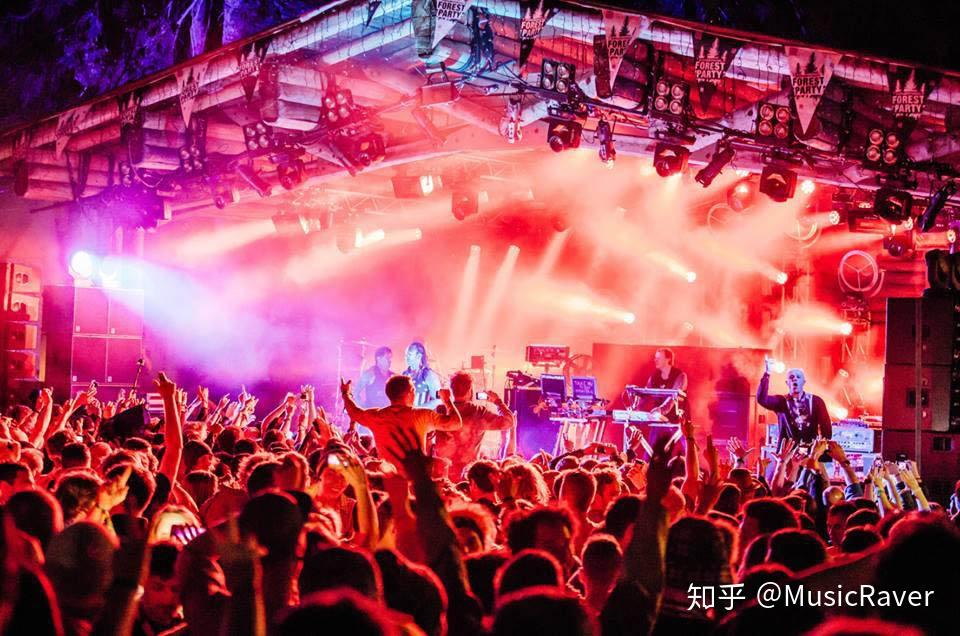 欧洲十大雪地音乐节电音滑雪的完美结合