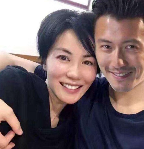 41岁谢霆锋传来喜讯,纠缠了11年的锋菲恋,本人亲口证实