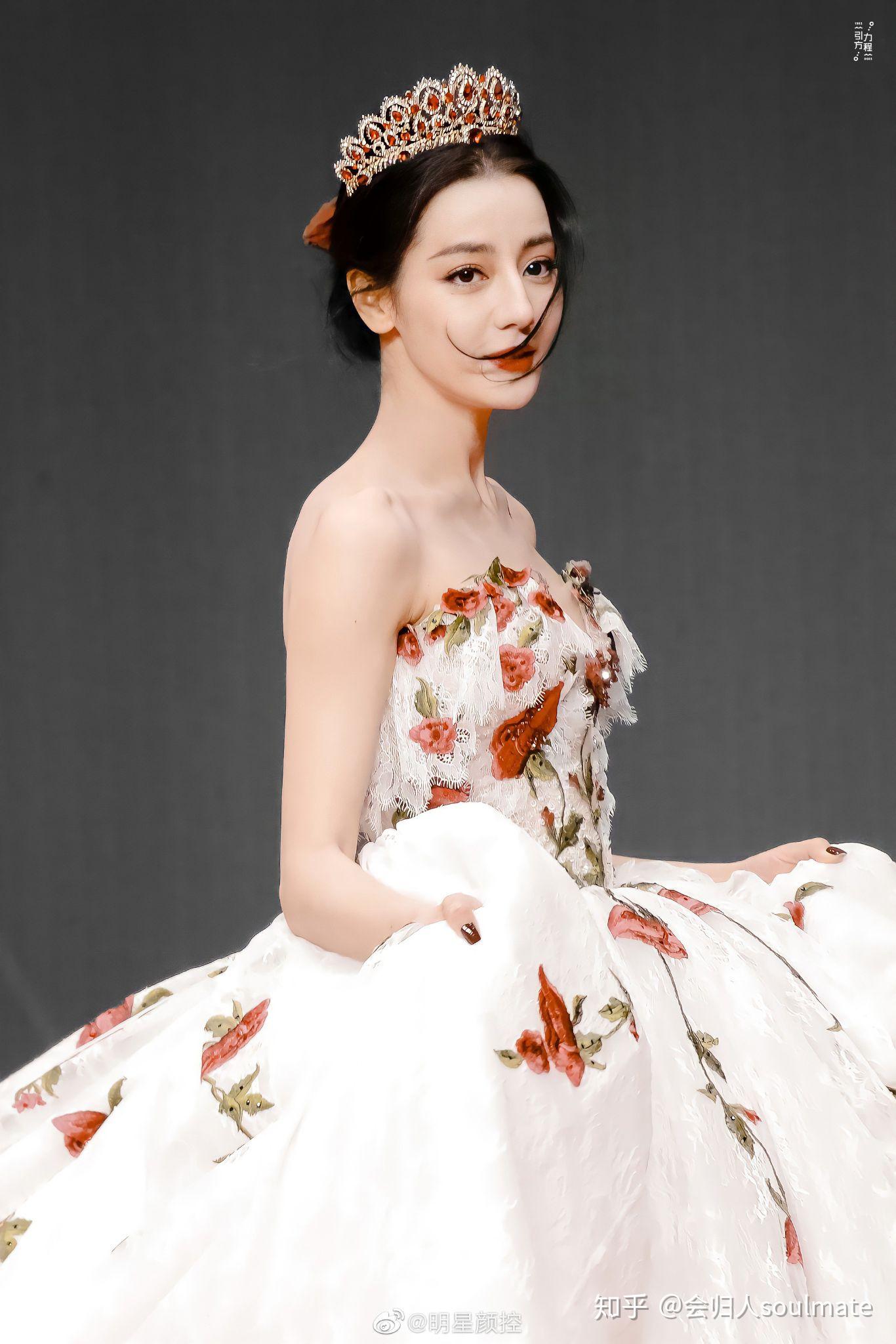 热巴昨天星光大赏是不是娱乐圈天花板?