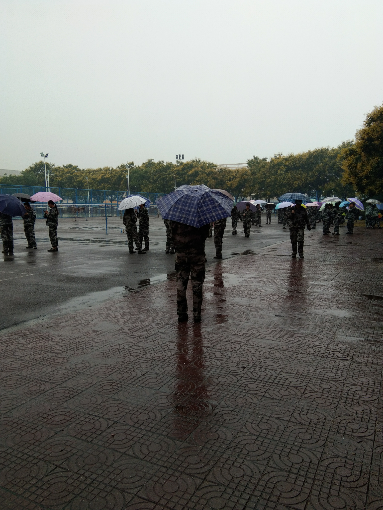 下雨天军训是一种怎样的体验