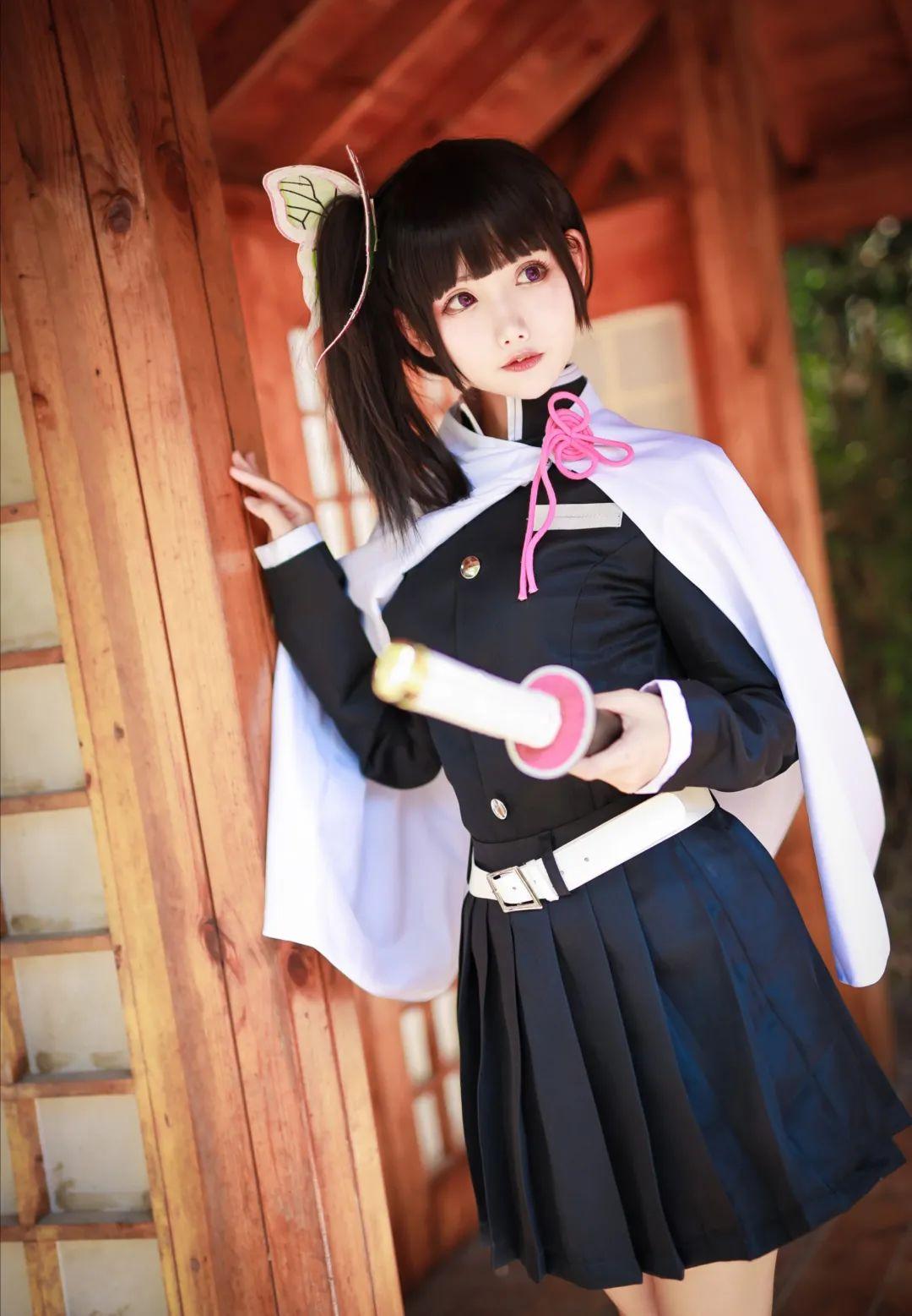 鬼灭栗花落香奈乎超还原cos好想扯一下姐姐的歪马尾