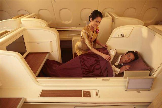 头等舱地面服务内容