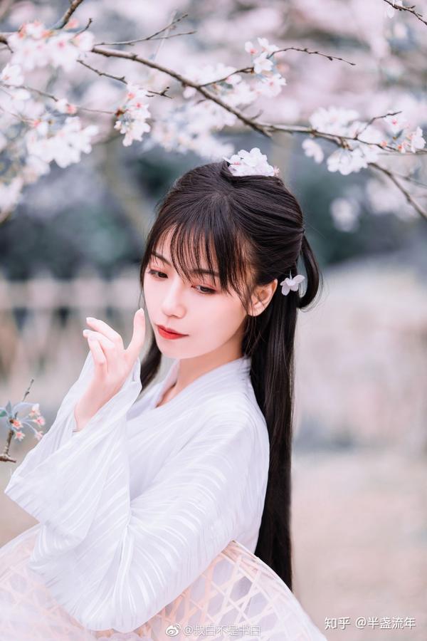 如何评价古风歌手银临