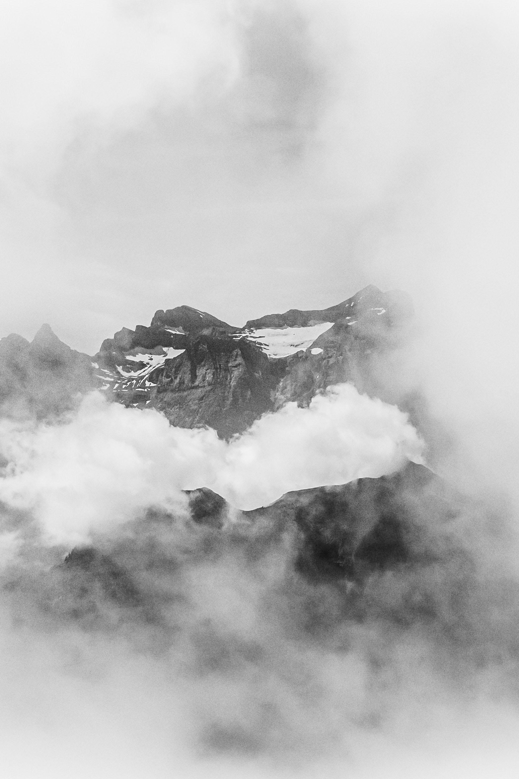 有没有浅色系的手机壁纸