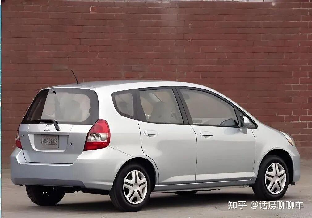 飞度:一代人的青春小车