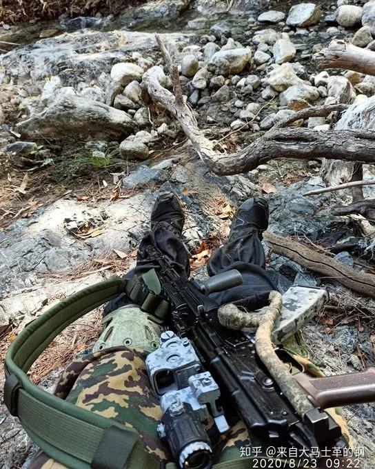 令人大脑颤抖的轻武器改装叙利亚篇一