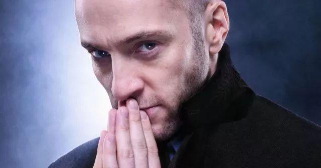 恐怖魔术师:他曾直播自杀,现在更是操纵别人杀