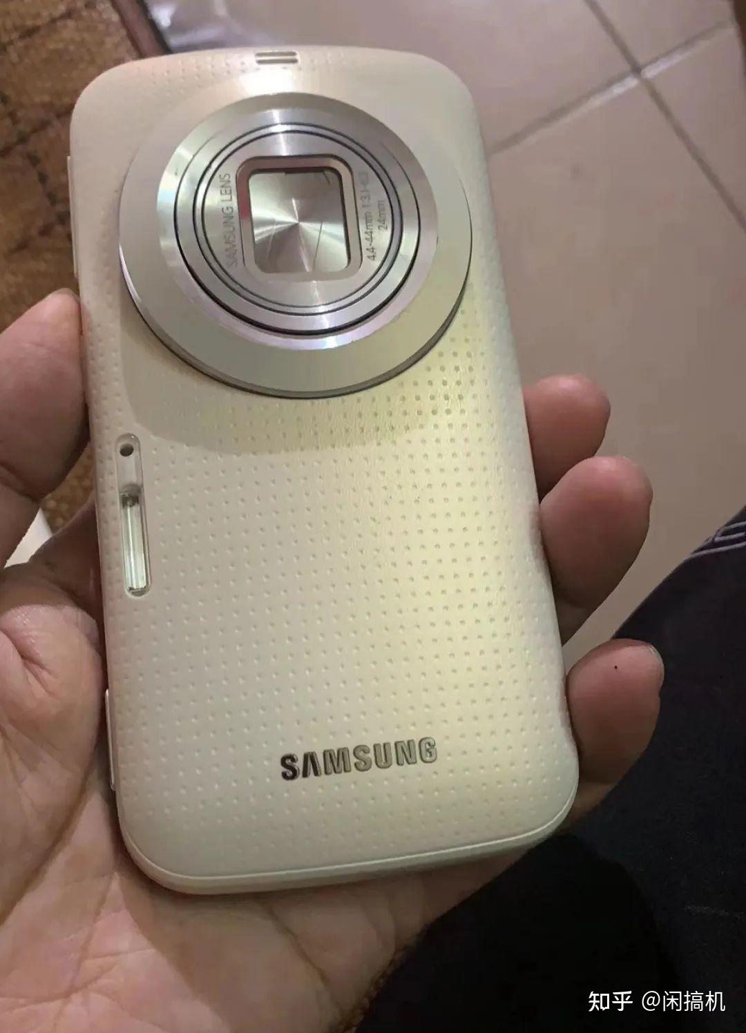 8英寸720p屏幕,处理器是三星自家的猎户座(exynos 5260),存储组合为2g