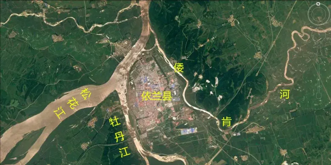 冲积出半岛状山间平原古城依兰县发育其中▼(五国城遗址,金灭北宋后