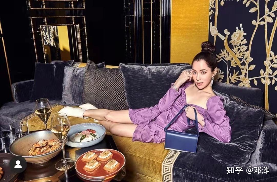 何猷君前女友嫁神秘富豪,浑身黄金聘礼900万,"新加坡名媛"比《摘金